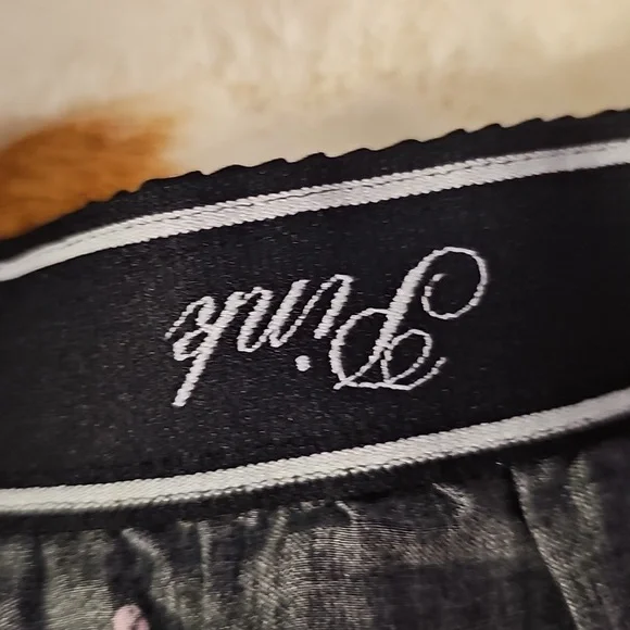 PINK VS Flamingo Sleep Shorts Size M - Picture 3 of 4